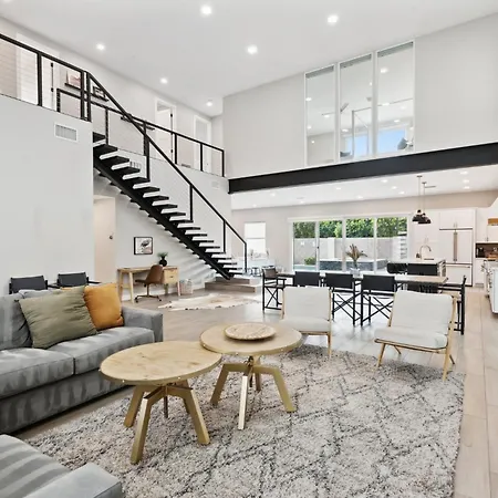 Lavish Luxuries In Old Town Villa